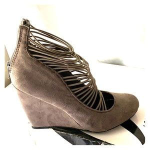 Nine West shoe